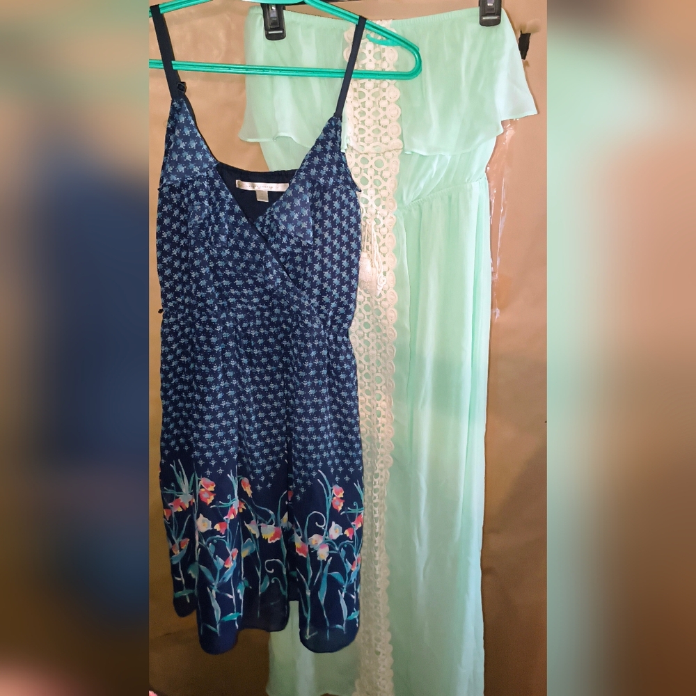 2 DRESS BUNDLE 1- LC Floral Dress/1- Teal Dress